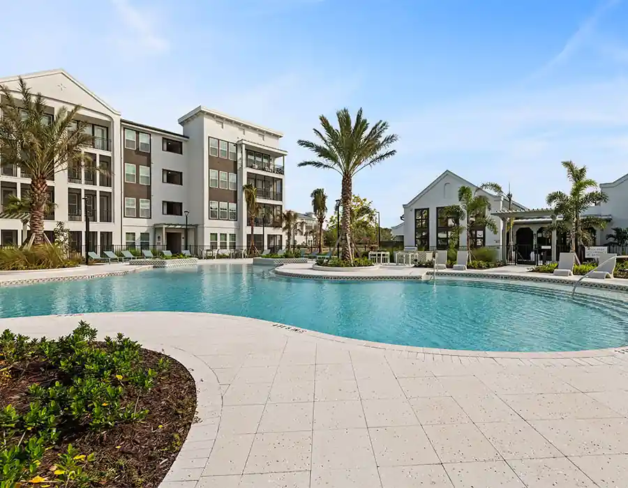 PERSONALIZED LIFESTYLE AMENITIES THAT ENHANCE YOUR WELL BEING AND SOCIAL TIME.